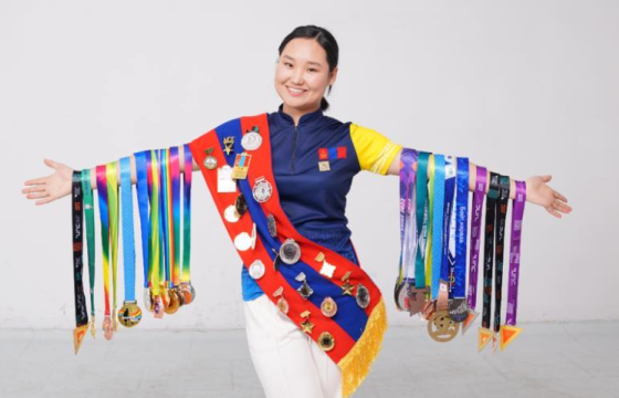 З.ХУЛАН: Олимпын наадамд оролцох том зорилго тавин хичээллэж байна