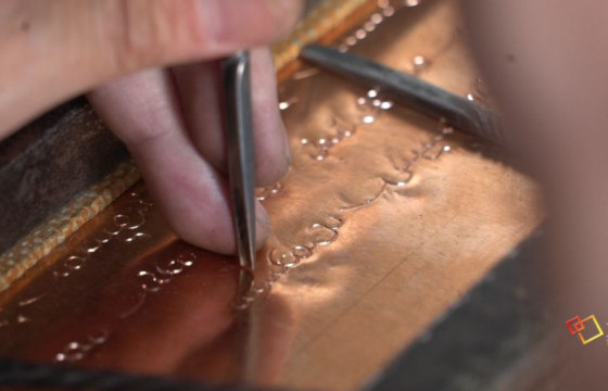 Өвөр Монголын Дулан 60 м урт зэс хавтан дээр Монголын нууц товчоог урлажээ