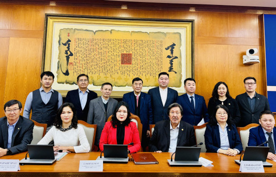 Бүх нийтээр даган мөрдөх “Монгол бичгийн зөв бичих дүрэм”-ийг баталлаа