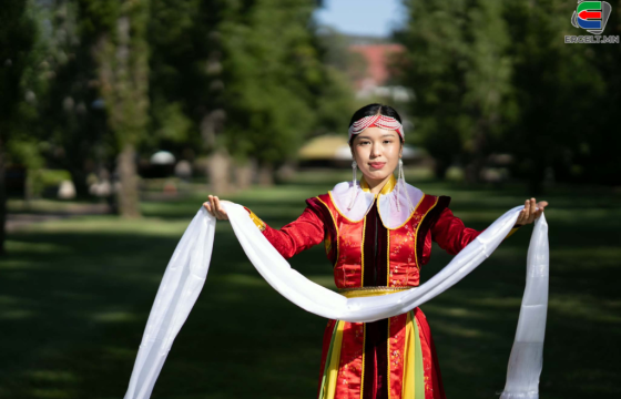 Ч.МАРАЛГОО: АВСТРАЛИЙН КАНБЕРРАД ХОТОД БОЛСОН ФЕСТИВАЛЬД АНХ УДАА 100 ГАРУЙ УРАН БҮТЭЭЛЧИЙН БҮРЭЛДЭХҮҮНТЭЙ ОРОЛЦОЖ, ЭХ ОРНОО СУРТАЛЧИЛСАНДАА БАЯРТАЙ БАЙНА