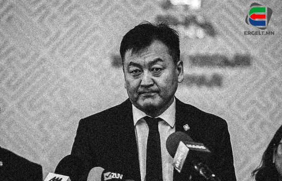 ХӨГЖЛИЙН БАНКНЫ “ХӨӨТЭЙ”  Б.НАЙДАЛААД П.НАРАНБАЯРЫГ ЗОДОЖ, НАМЫН ДАРГЫНХАА ҮЕЭЛ ГЭЖ ТОМРОХООС ӨӨР ЧАДАХ ЮМ АЛГА 