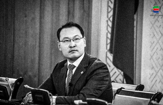 Э.БАТШУГАРЫН БУСДААС НУУСАН БУДЛИАНТАЙ ХӨРӨНГӨ