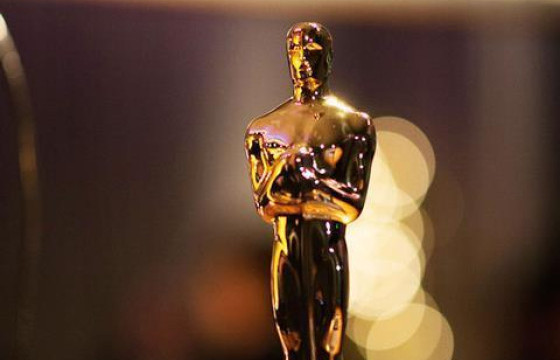 Оскарын 98 дахь удаагийн наадам эхэлж, эхний шагналтнууд тодорлоо